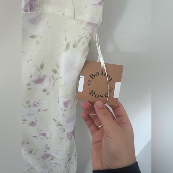 Worth Collective : Pisa Floral Chiffon Midi Dress with Ruffle Shoulder in Lemon - Picture 4 of 8